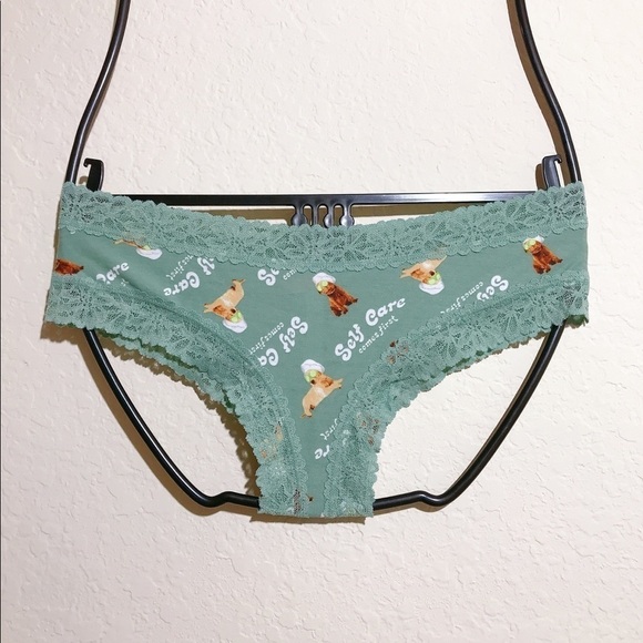 4/$38 💖PINK Victoria’s Secret Panty Cheekster - Picture 1 of 3